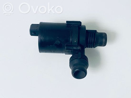 BMW 5 E60 E61 Water pump 10378515
