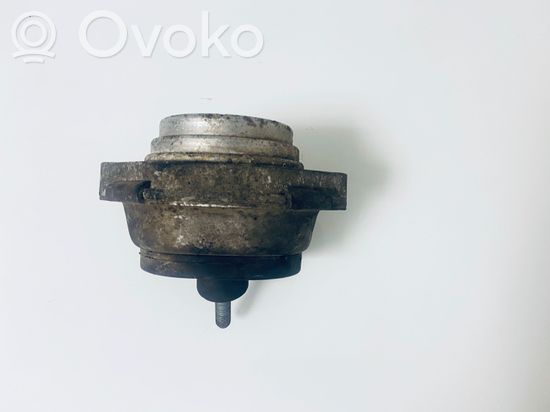 BMW X5 E53 Engine mount bracket 6758430