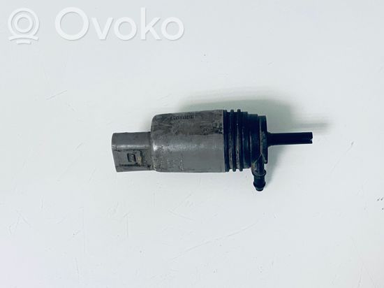 BMW 3 E90 E91 Windscreen/windshield washer pump 6934159