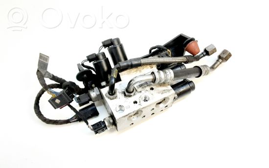 BMW 7 E65 E66 Air suspension compressor 6758704