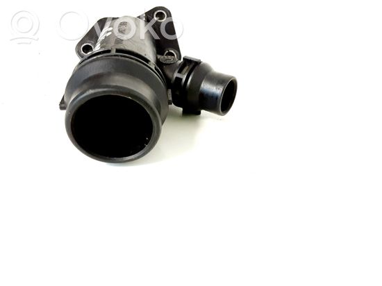 BMW 5 E60 E61 Engine coolant pipe/hose 2247744