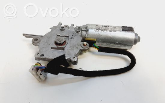 Mercedes-Benz E W211 Sunroof motor/actuator A2038203142