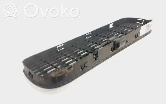 BMW X5 E53 Bonnet/hood grill 8402669