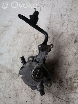Audi A3 S3 8P Vacuum pump