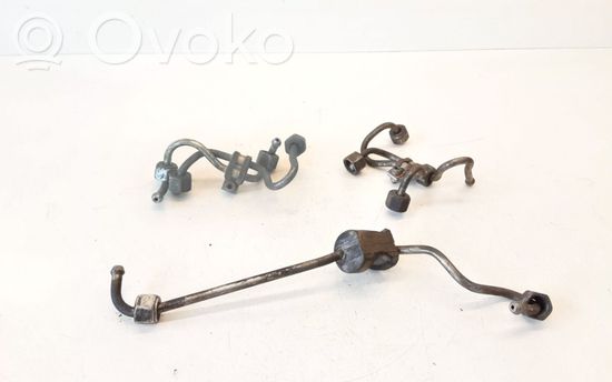 BMW 3 E90 E91 Fuel injector supply line/pipe