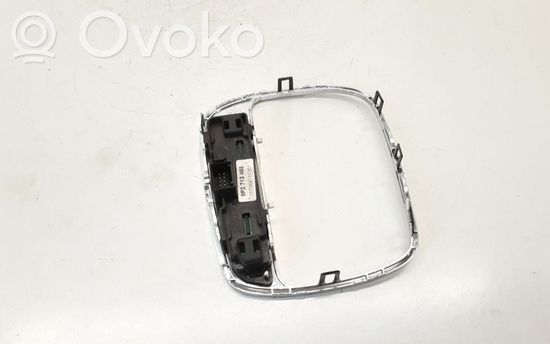 Audi A3 S3 8P Gear shift selector indicator 8P2713463
