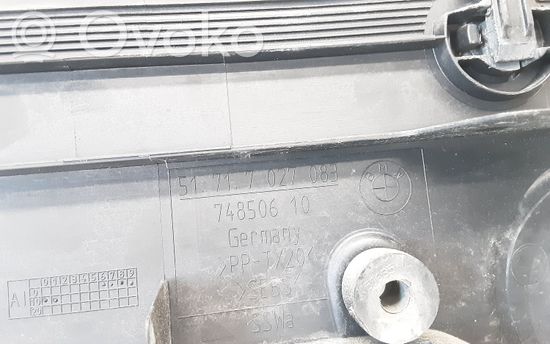 BMW 5 E60 E61 Wiper trim 51717027083