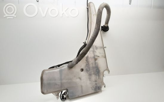 BMW 3 E90 E91 Windshield washer fluid reservoir/tank 61677068996