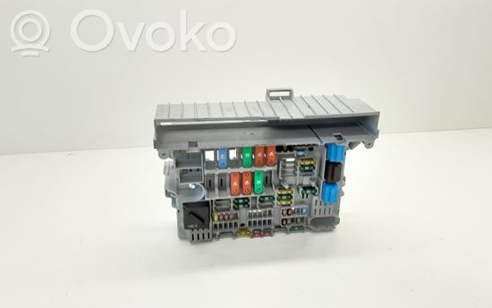 BMW 1 E81 E87 Fuse module 6906621