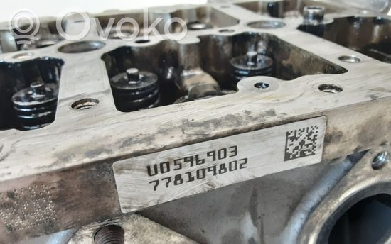BMW 1 E81 E87 Engine head 778109802 7797678 781019607