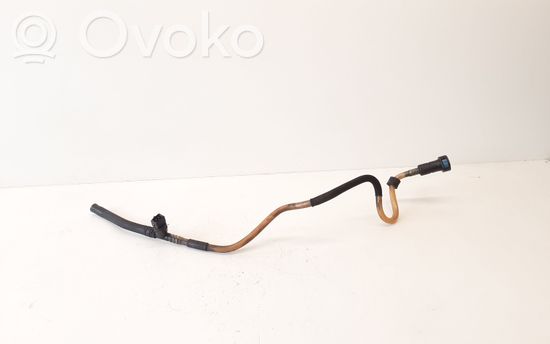 BMW 3 E90 E91 Fuel line pipe