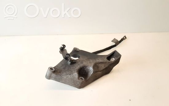 BMW 3 E90 E91 Engine mounting bracket 6775041 22116775041