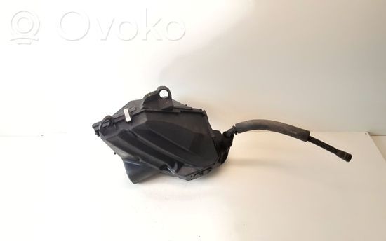 BMW 3 E90 E91 Air filter box 7797467 13717797467