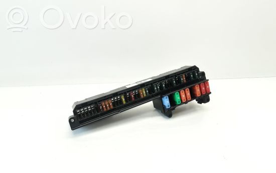 BMW 5 E60 E61 Fuse module 6957330 61146957330