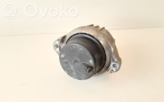 BMW 3 E90 E91 Engine mount bracket 13981112