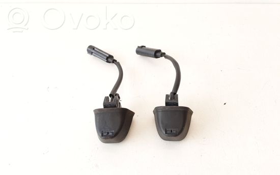 BMW 3 E90 E91 Windshield washer spray nozzle 8365385