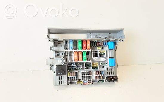 BMW 1 E81 E87 Fuse module 6906607