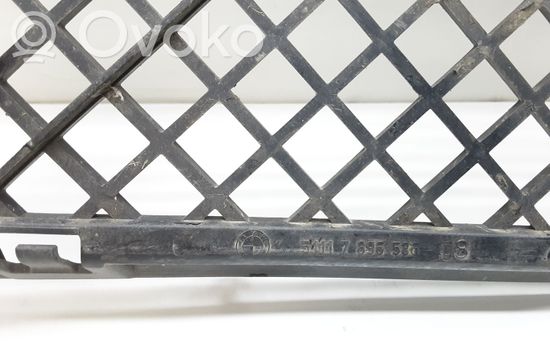 BMW 5 E60 E61 Front bumper lower grill 7896586 51117896586