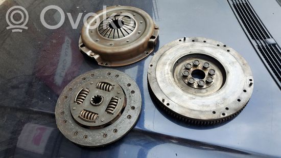 BMW 7 E32 Clutch set kit 1271463 1225645