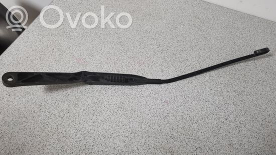 BMW 3 E36 Front wiper blade arm 8392006