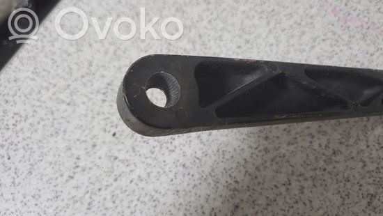 BMW 3 E36 Front wiper blade arm 8392006