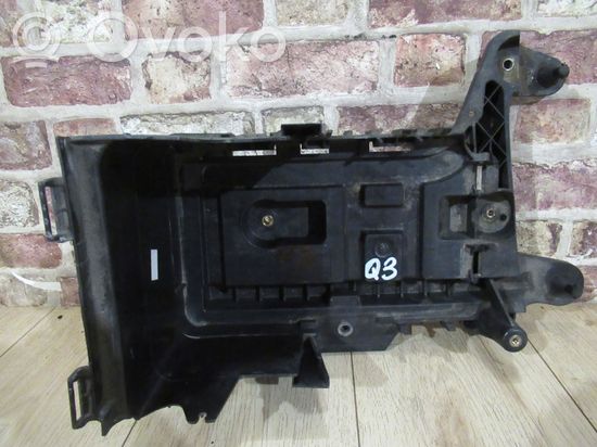 Audi Q3 8U Battery box tray