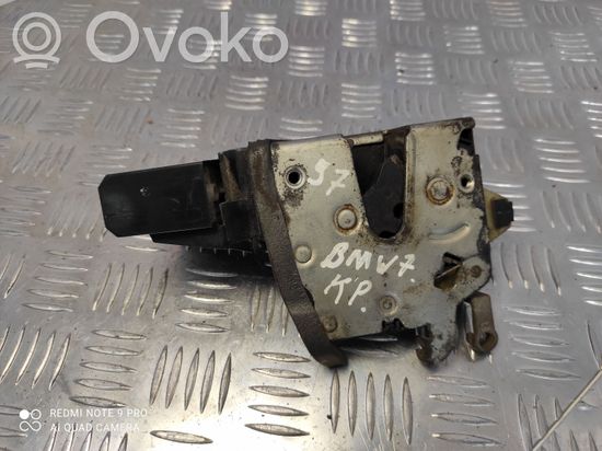 BMW 7 E38 Front door lock 67118352165