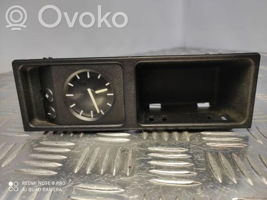 BMW 3 E36 Clock 1387414