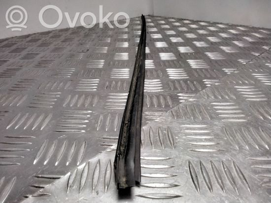 Audi A4 S4 B5 8D Windshield trim
