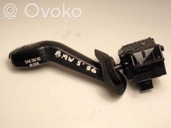 BMW 5 E39 Indicator stalk SAEQB92 011004 8352172