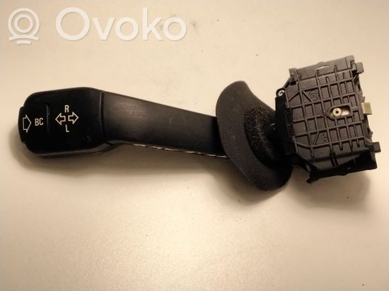 BMW 5 E39 Indicator stalk SAEQB92 011004 8352172