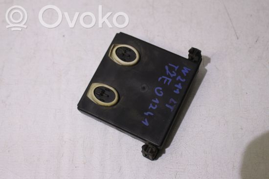 Mercedes-Benz E W211 Door control unit/module 2118201526