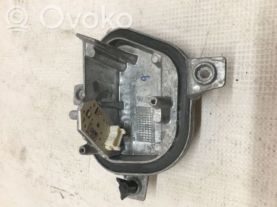 BMW X2 F39 Headlight wiper blade 90066719