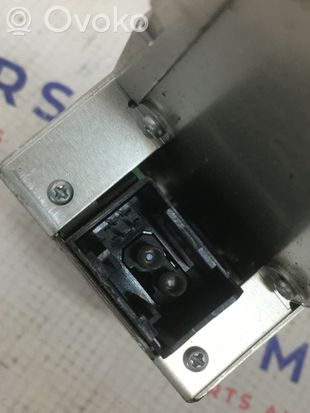 BMW 5 E60 E61 CD/DVD changer 6956939
