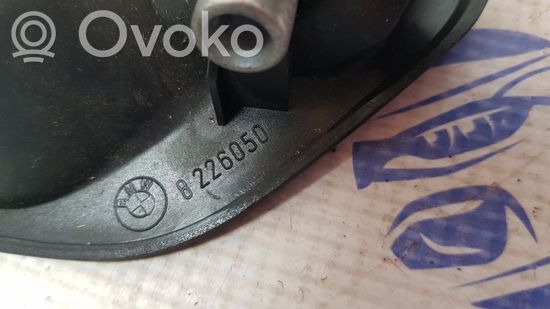 BMW 5 E39 Front door interior handle 8226050