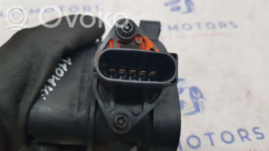BMW 5 E39 Mass air flow meter 928400527