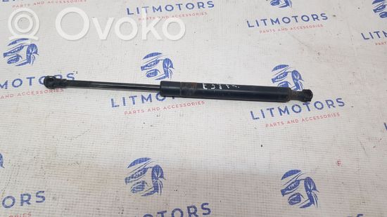BMW 7 E38 Front bonnet/hood damper/strut 8150077