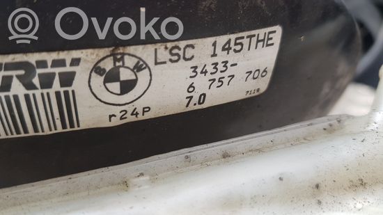 BMW X5 E53 Brake booster 6757706