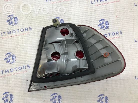 BMW 3 E46 Rear/tail lights 8364921
