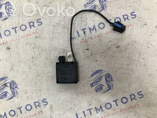 BMW X5 E53 Antenna control unit 8380945