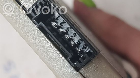 BMW 3 E90 E91 Aerial antenna amplifier 213675