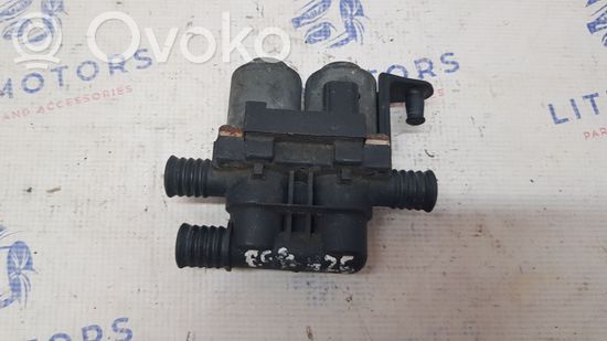 BMW 5 E39 Coolant heater control valve 8374995