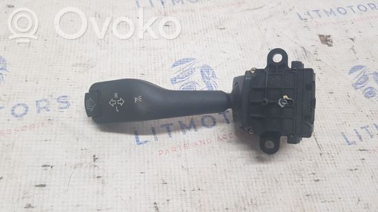 BMW 5 E39 Indicator stalk 8363668