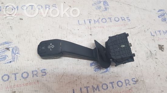 BMW 5 E39 Indicator stalk 8352172