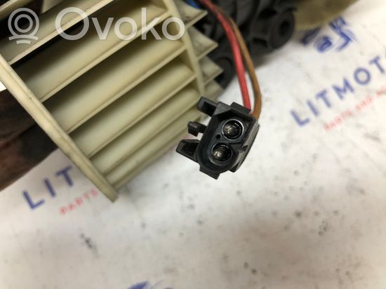 BMW 5 E39 Heater fan/blower 8385558