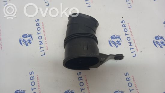 BMW 5 E60 E61 Air intake duct part 13717521016