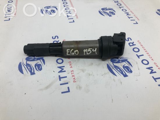 BMW 7 E38 High voltage ignition coil 0221504100