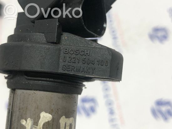 BMW 7 E38 High voltage ignition coil 0221504100