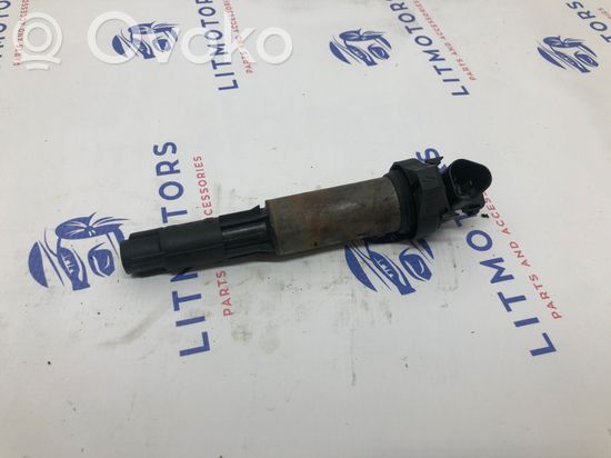 BMW 7 E38 High voltage ignition coil 0221504100