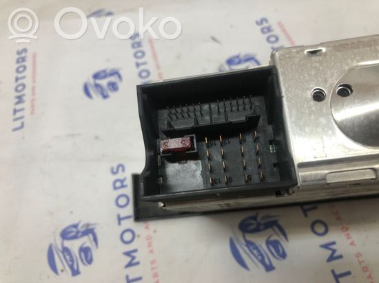 BMW 5 E39 Radio/CD/DVD/GPS head unit 6921960
